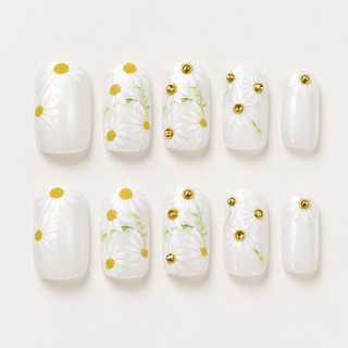 Golden Hour Daisy | Short Square Press-On Nails flat lay
