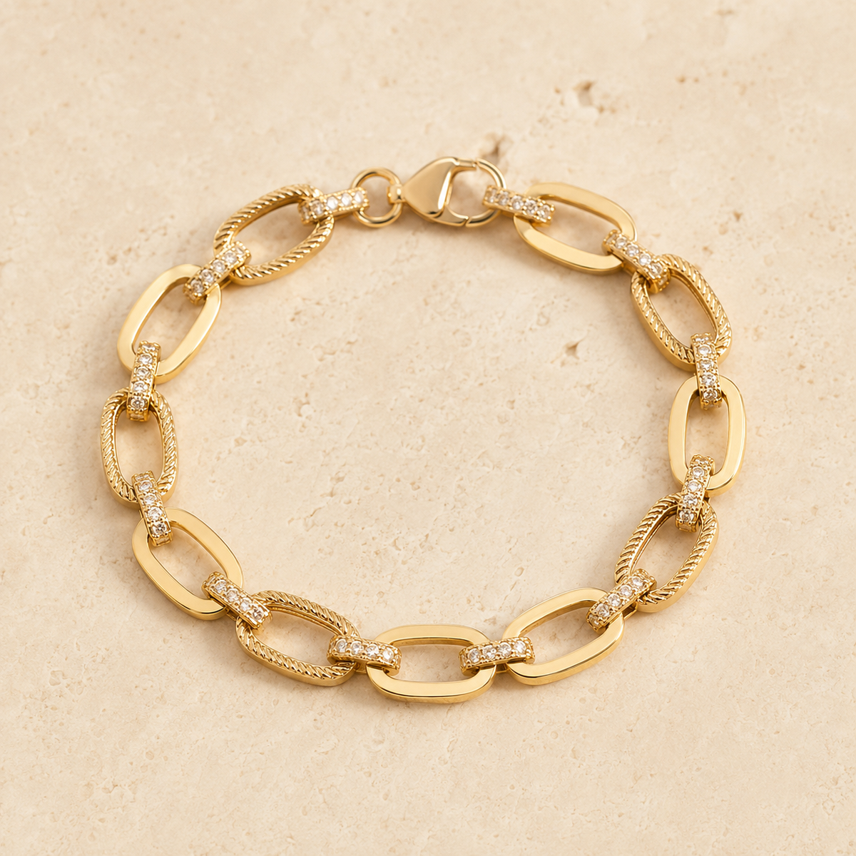 Textured Link Gold Bracelet – Style B product view