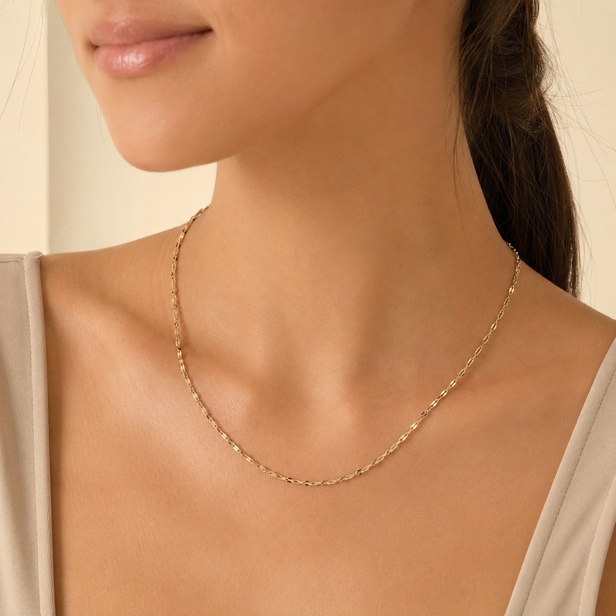Model wearing Slim Link Chain Necklace – Gold