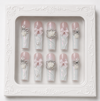 Matcha Butterfly Press-On Nails - packaging